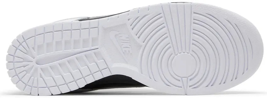 Nike Dunk Low - Reverse Panda