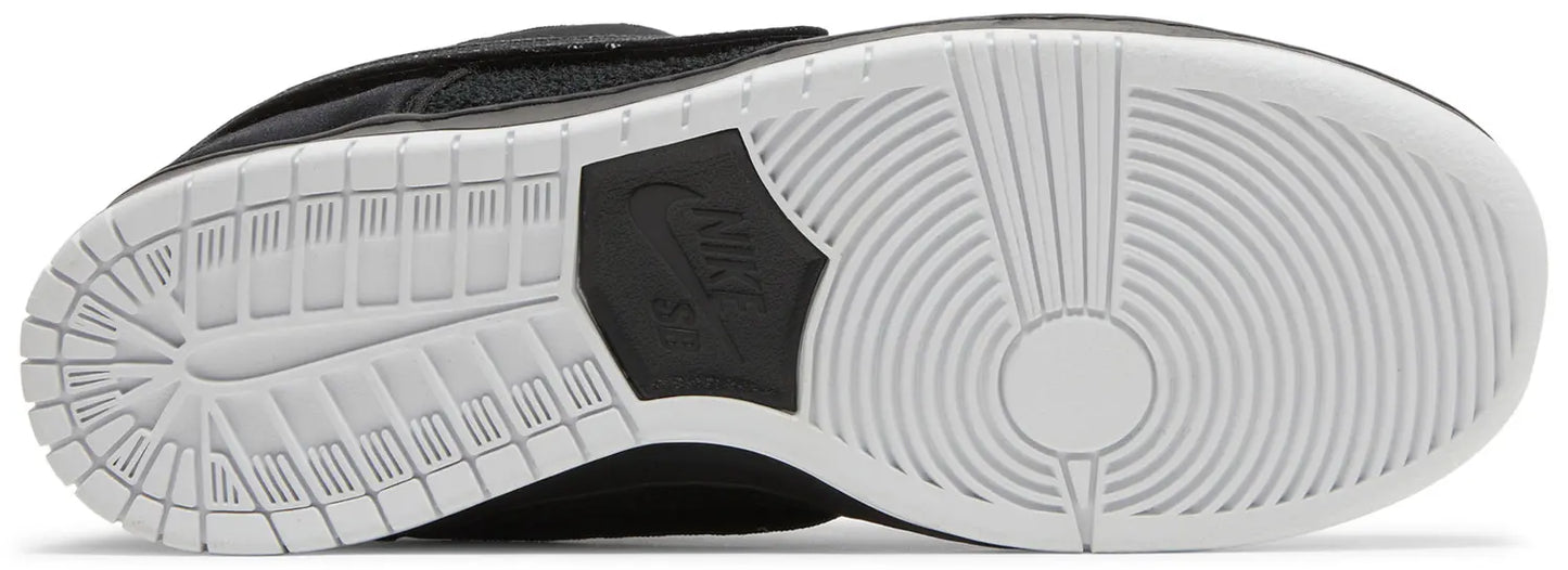 Dunk Low SB The Gnarhunters