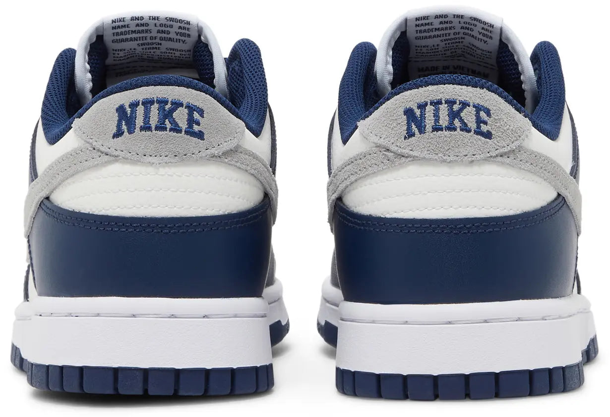 Nike Dunk Low - Midnight Navy