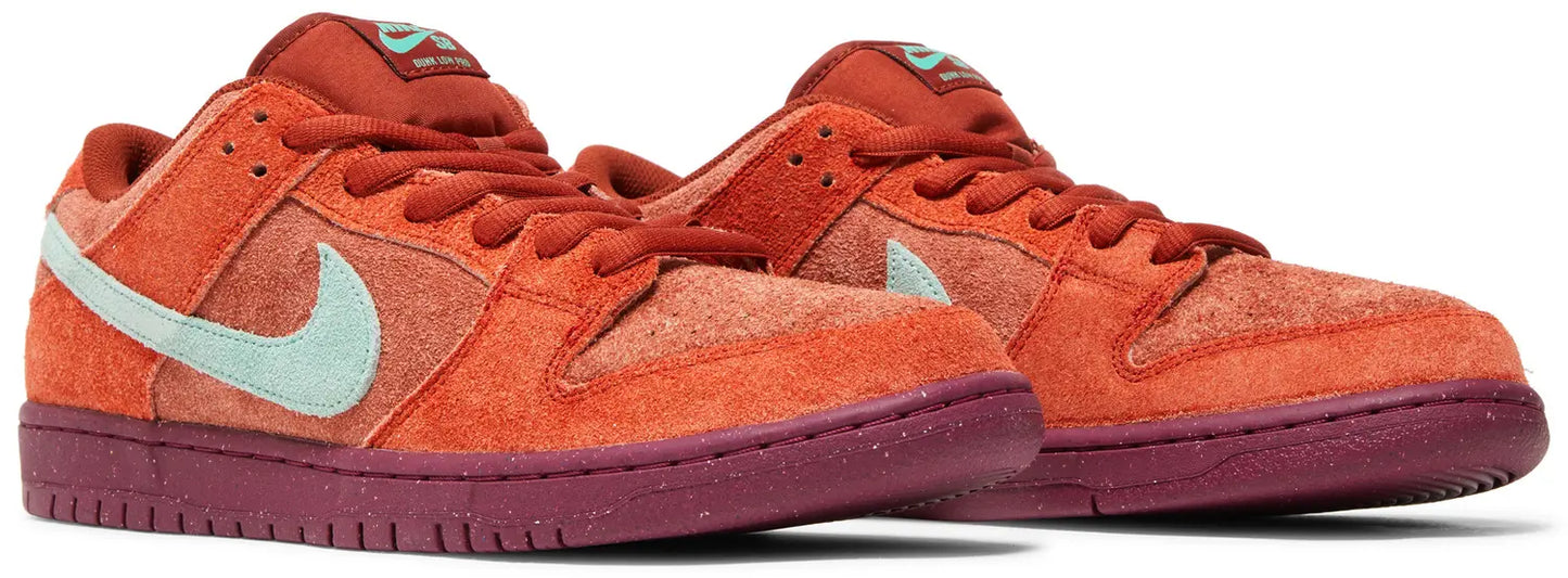 Dunk Low SB 'Mystic Red'