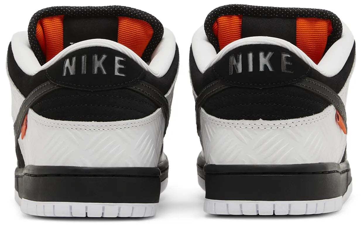 Dunk Low The TIGHTBOOTH