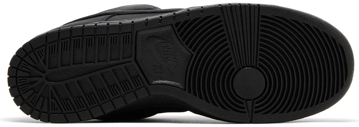 Dunk Low Pro SB - Triple Black