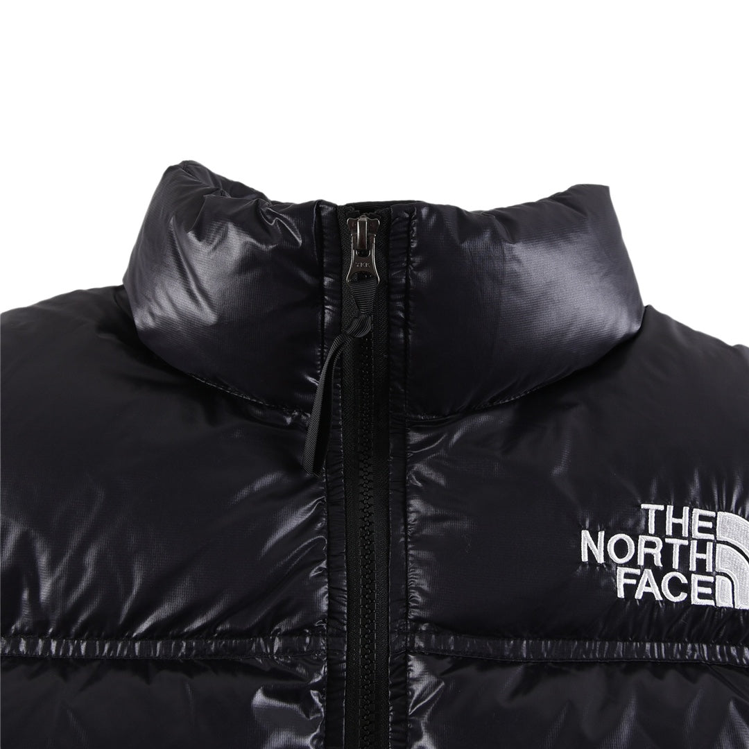 The North Face Short Nuptse 700 "Glossy Black"