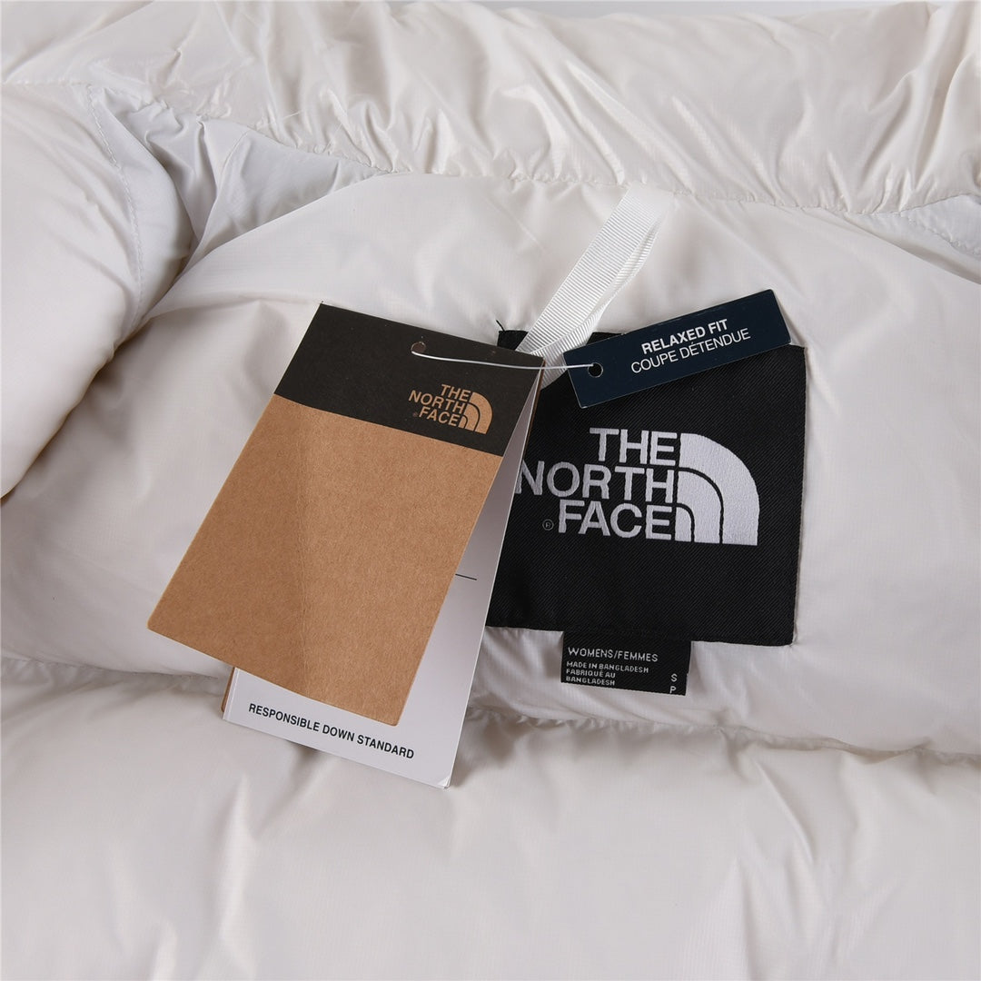 The North Face Short Nuptse 700 "Glossy White"