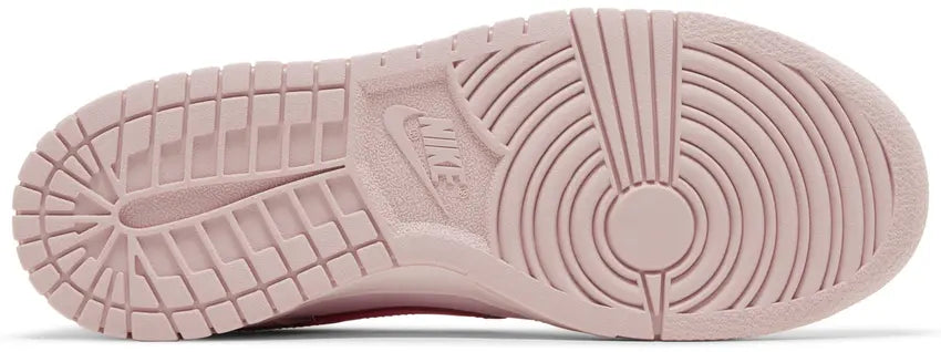 Nike Dunk Low - Triple Pink